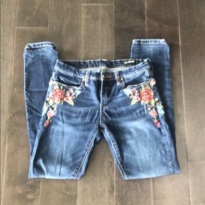 Blank NYC floral embroidered skinny jeans